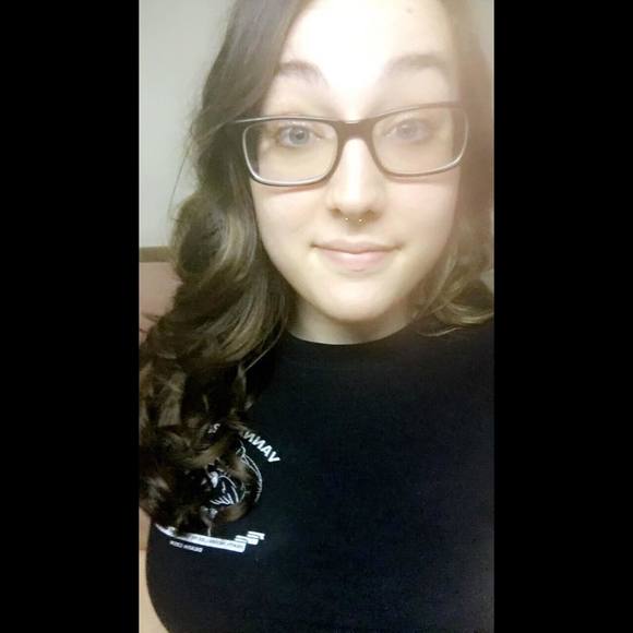 Meet your Posher, Dannielle - Picture 1 of 1